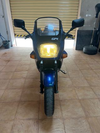Kawasaki GPX 600R Sportbike 2200€