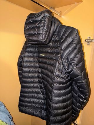 Plumas Mammut Broad Peak In Negro