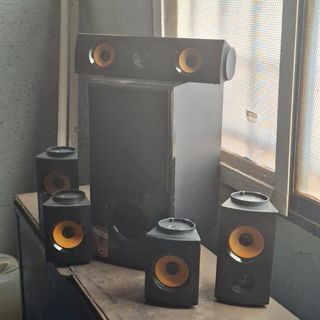 Altavoces 5 en 1