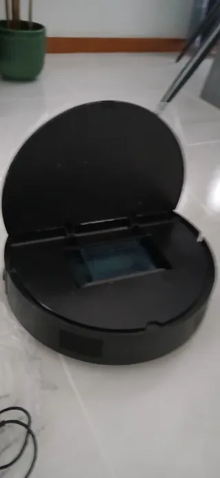 Robô aspirador AMBIANO novo