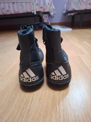 Botines Adidas Boxeo Negro/Plata