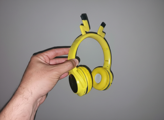 Auriculares Pikachu Inalámbricos Amarillos