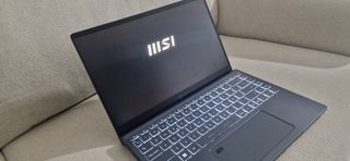 Portátil Gaming MSI Negro/Plateado