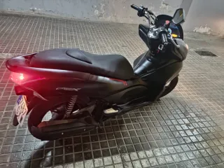 Honda PCX 125 2010 - 73.000 km pcx