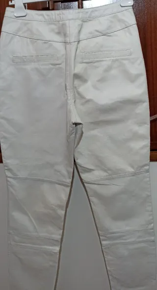 Pantaloni in vera pelle beige