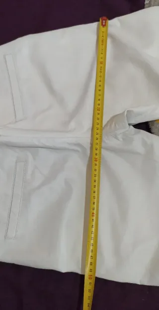 Pantaloni in vera pelle beige