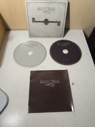 Malú Dual CD + Libro