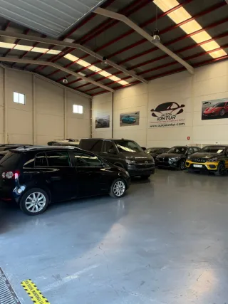 Alquiler de taller mecánico,con licencia de taller