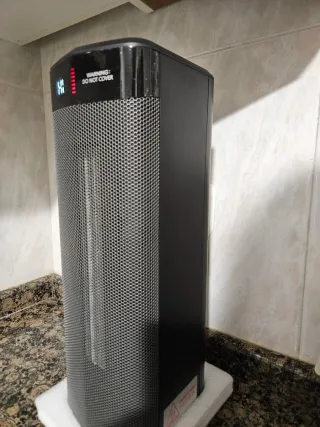 Calefactor eléctrico tipo torre con mando – Nuevo