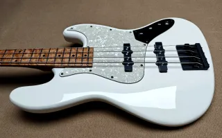 JCR Jazzbass Custom