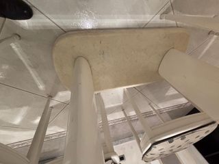 Tavolo con piano in cristallo