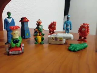 Kinder Sorpresa Monstruos Hotel 90s