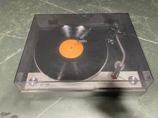 Tocadiscos Onkyo CP-1050