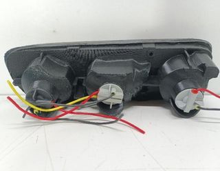 Nissan 366088 265500x001 piloto trasero terrano ii