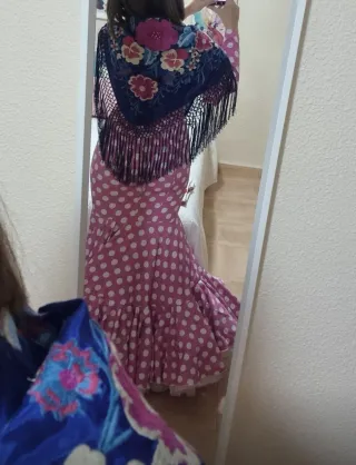 Vestido de gitana rosa lunares blancos