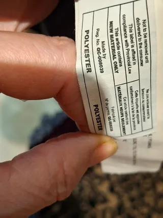 Chaqueta acolchada gris y multicolor