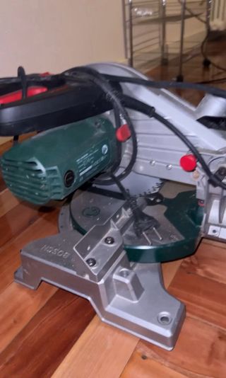 Ingletadora Bosch PCM 8 S