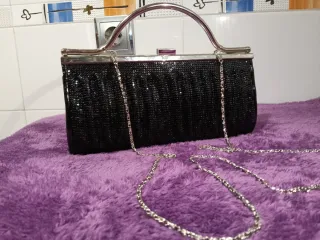 Bolso de fiesta negro y plateado