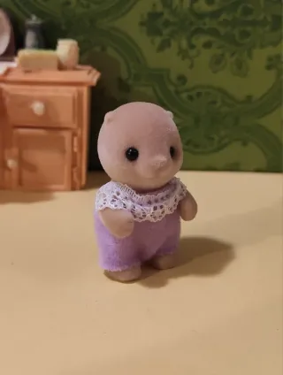 Baby Lontra Marina Sylvanian Families