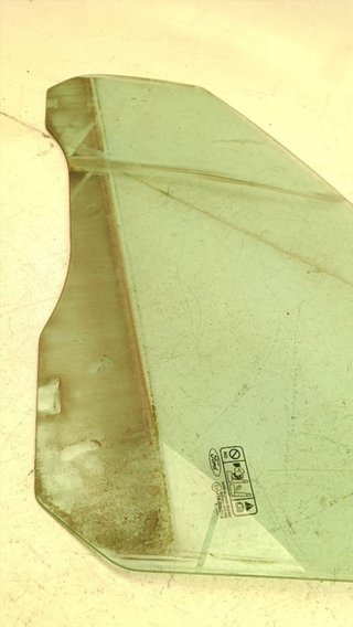 LUNA DELANTERA IZQUIERDA FORD FOCUS BERLINA (CAP)