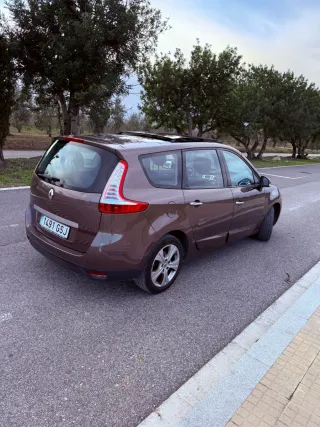 Renault Grand Scenic 2009