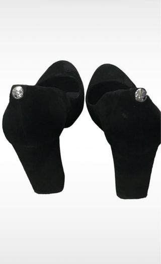 Zapatos de tacón Guess negros