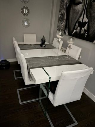 Mesa comedor alto brillo