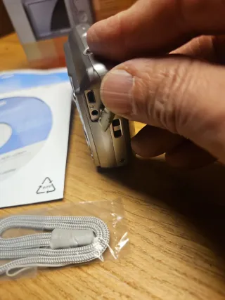 Samsung ES17 fotocamera digitale  Non funzionante.