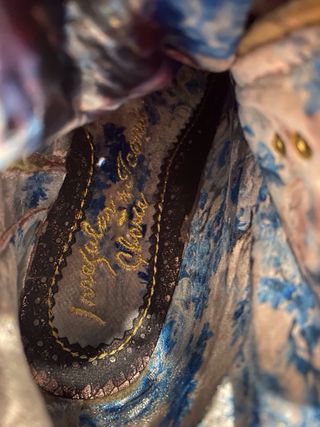 Botines con estampado de dinosaurios