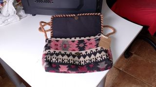 Bolso de mujer con diseño etnico