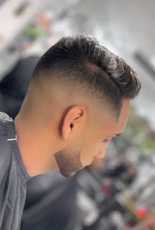 Barbero buscando trabajo