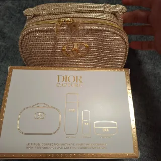 Estuche Dior Capture Total Oro y Blanco