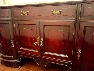 Taquillón madera y mármol de los años 80