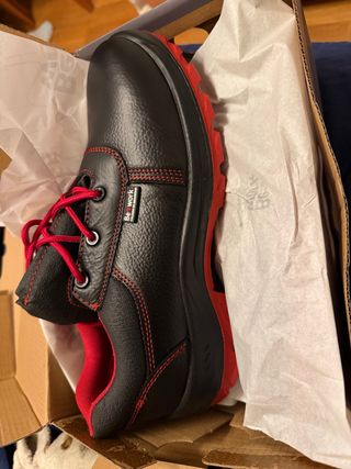 Zapatos de seguridad Be Work Piel Negra y Roja