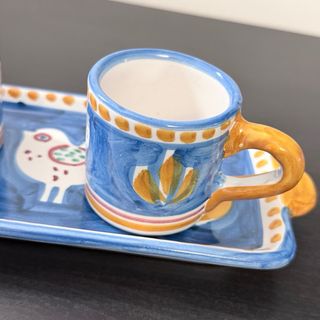 Set 2 tazzine ceramica con vassoio