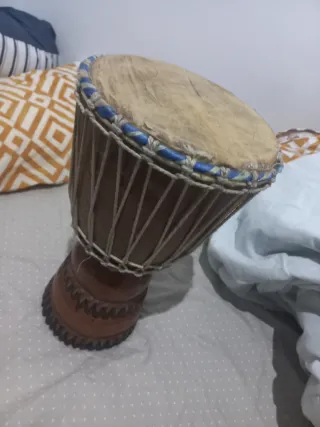Tambor africano artigianale