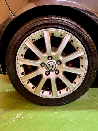 Volkswagen Golf V 2.0TDI modelo GT Sport