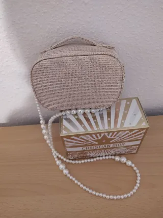 Neceser Dior dorado brillante