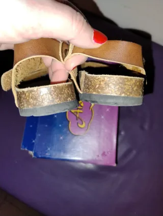 Sandalias niño marrones