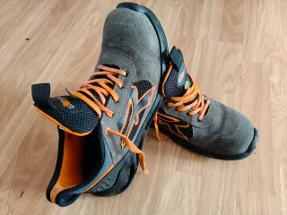Zapatilla seguridad U Power T46 gris/naranja
