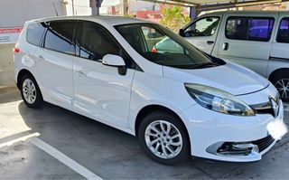 Renault Grand Scenic 2016