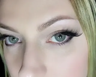 Lentillas de colores gris 3D