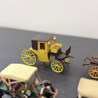 Antichi modellini auto d'epoca