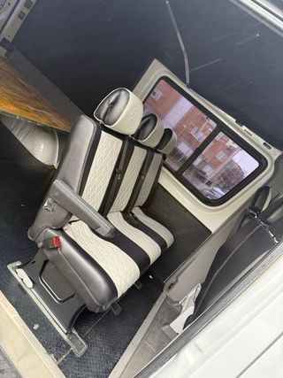 Mercedes-Benz Sprinter 2012