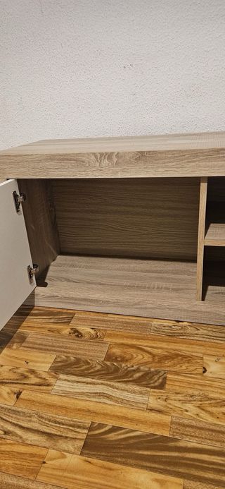 URGE - Mueble TV madera y blanco