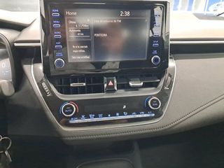 Toyota Corolla Sedán 125H Active Tech