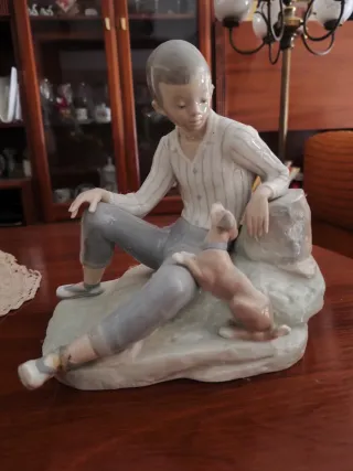 Varios muebles y artículos de piso.T. 662 57 6765