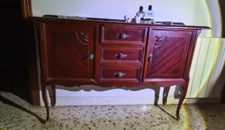 Varios muebles y artículos de piso.T. 662 57 6765