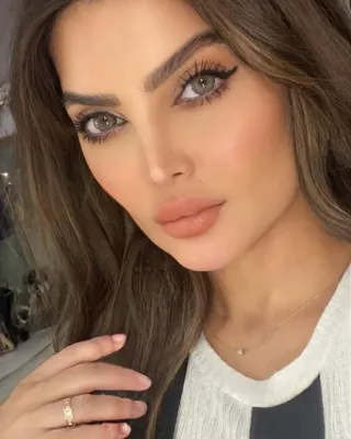 Lentillas de colores gris con miel