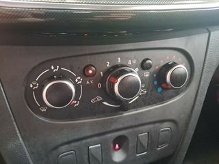 Dacia Sandero Laureate 1.0 54kW (73CV)